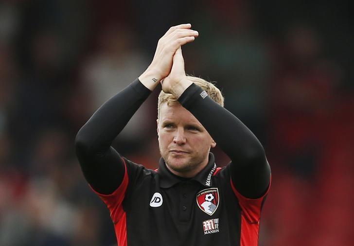 Britain Football Soccer - AFC Bournemouth v Everton - Premier League - Vitality Stadium - 24/9/16nBournemouth manager Eddie Howe applauds the fans at the end of the gamenAction Images via Reuters / Matthew Childs/ Livepic