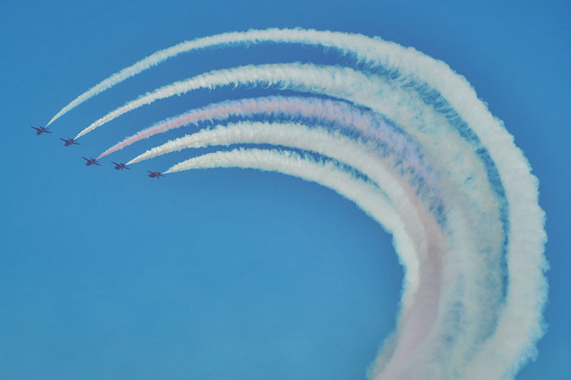 Britain's Red Arrows flying display team perform ahead of the China International Aviation and Aerospace Exhibition in Zhuhai, Guangdong province, China, October 27, 2016. Photo: REUTERS