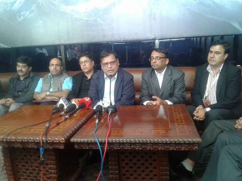 Deputy Prime Minister and Minister for Finance Krishna Bahadur Mahara (centre) speaks to media persons upon his arrival at Tribhuvan international Airport, on Monday, October 10, 2016. The minister returned after attending the International Monetary Fund and World Bank Group annual meeting held in Washington DC, capital of the United States. Photo: RSS