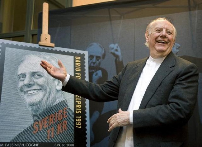 Italian 1997 Nobel literature prize winner Dario Fo reacts on unveiling a commemorative postage stamp in Stockholm November 13, 2008. Photo: REUTERS