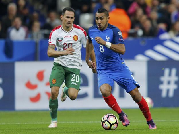 Football Soccer - France v Bulgaria - 2018 World Cup Qualifying European Zone - Group A - Stade de France, Saint-Denis near Paris, France - 7/10/16.  France's Dimitri Payet in action with Bulgaria's Zhivko Milanov.  REUTERS/Benoit Tessier