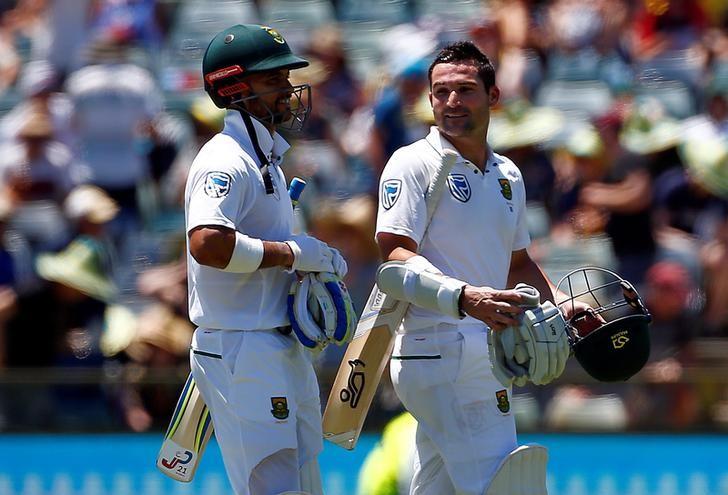 Cricket - Australia v South Africa - First Test cricket match - WACA Ground, Perth, Australia - 5/11/16. South Africa's Jean-Paul Duminy and team mate Dean Elgar smile as they walk off the ground for the lunch break at the WACA Ground in Perth.    REUTERS/David Gray