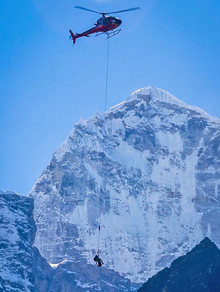 Long-line rescue of British mountaineer from Mt Amadablam. Photo: Capt Bibek Khadka