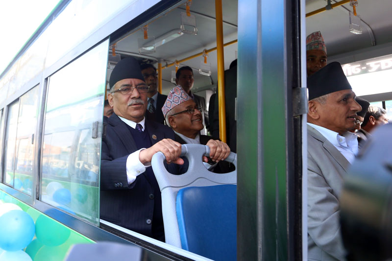 Prime Minister Puspa Kamal Dahal travells on a  Sajha Yatayat bus from Lalitpur to Singhadurbar in Kathmandu, on Sunday, November 27, 2016. Photo: RSS