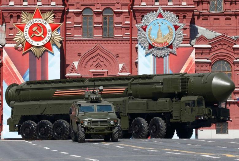 A Russian Yars RS-24 intercontinental ballistic missile system drives during the Victory Day parade, marking the 71st anniversary of the victory over Nazi Germany in World War Two, at Red Square in Moscow, Russia, May 9, 2016.  REUTERS/Grigory Dukor