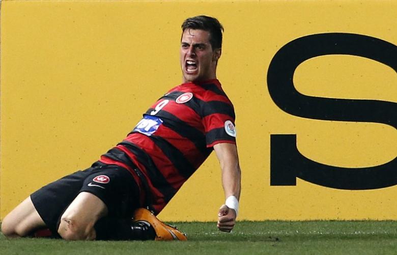 Western Sydney Wanderers player Tomi Juric celebrates after scoring a goal during their Asian Champions League final first leg soccer match against Saudi Arabia's Al-Hilal at Parramatta Stadium in Sydney October 25, 2014. REUTERS/David Gray/File Photo