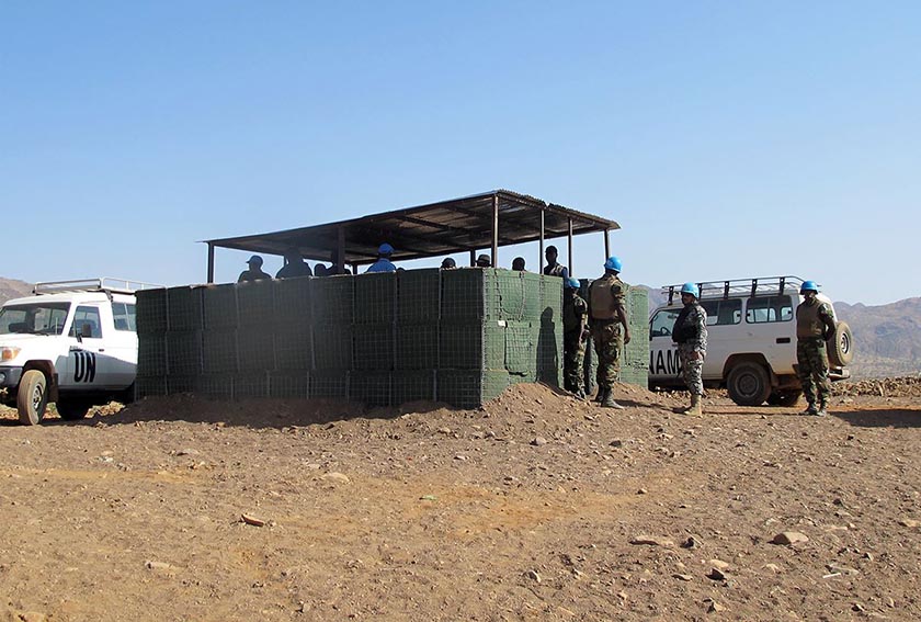 File - A UNAMID observation post newly built near the IDP gathering site in Sortony of Sudan. Photo: Ala Mayyahi/UNAMID 