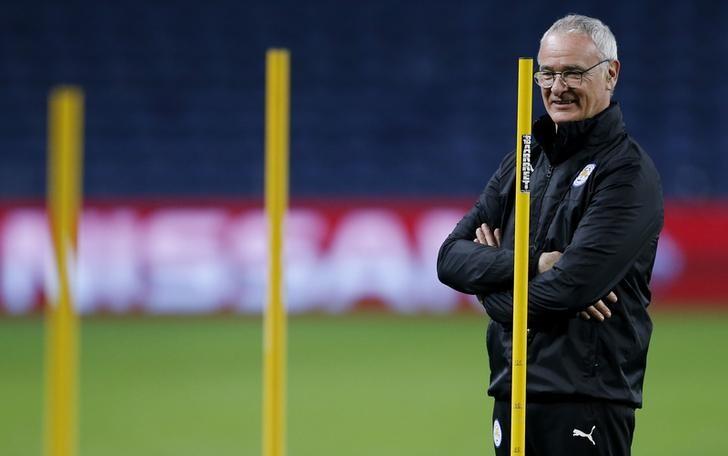 Football Soccer - Leicester City Training - Dragao Stadium, Oporto, Portugal  - 6/12/16 Leicester City manager Claudio Ranieri during training Action Images via Reuters / Matthew Childs Livepic