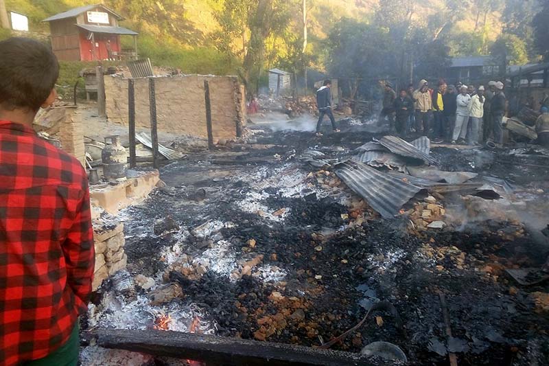 Remains of shops and houses that were gutted in a fire, at Gaiwadhe Bazaar of Jogbudha in Daldeldhura district on Saturday, December 10, 2016. Photo: Baburam Shrestha/THT