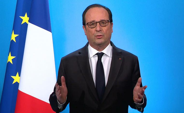 French President Francois Hollande, seen in this picture taken from French TV,  makes a televised address from the Elysee Palace in Paris, France, December 1, 2016.   HANDOUT/France Television via REUTERS