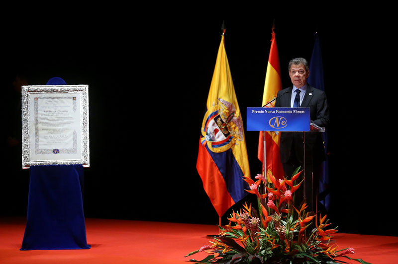 Colombian President Juan Manuel Santos delivers a speech after receiving the Forum Nueva Economia award in Madrid, Spain, on December 14, 2016. Photo: Reuters