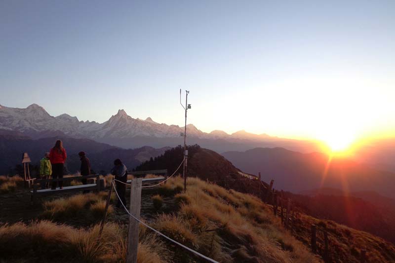 A prepossessing view of the sunrise seen from Moharedanda of Ramche VDC in Myagdi district, on Sunday, December 18, 2018. Photo: RSS