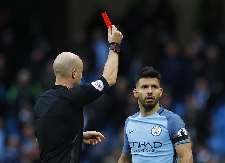 Britain Football Soccer - Manchester City v Chelsea - Premier League - Etihad Stadium - 3/12/16 Manchester City's Sergio Aguero is shown a red card by referee Anthony Taylor Reuters / Phil Noble Livepic