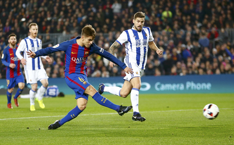 Barcelona's Denis Suarez scores a goal against Real Sociedad. Photo: Reuters