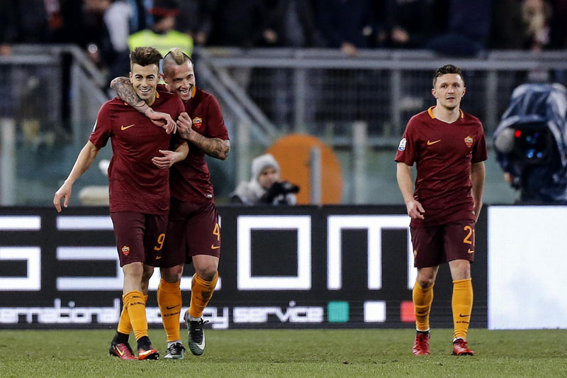 Roma's Stephan El Shaarawy, left, celebrates with his teammate Radja Nainggolan after scoring during an Italian Cup, round of 16, soccer match between Roma and Sampdoria, at Rome's Olympic stadium, on Thursday, January 19, 2017. Photo: ANSA via AP