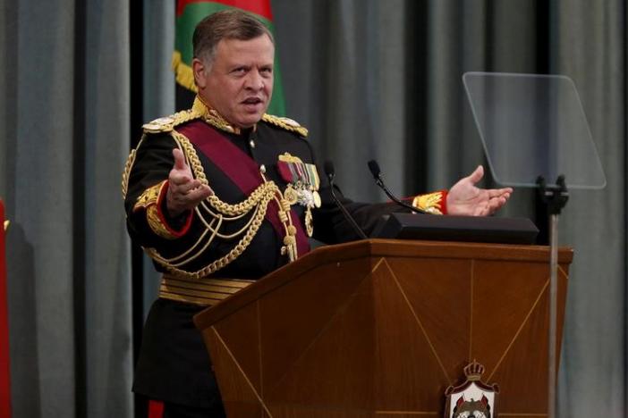 FILE PHOTO: Jordan's King Abdullah speaks during the opening of the third ordinary session of the 17th Parliament in Amman, Jordan, November 15, 2015. REUTERS/Muhammad Hamed/File Photo