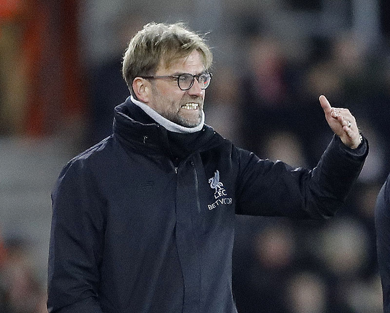 Liverpool's head coach Juergen Klopp complains during the English League Cup semifinal first leg soccer match between Southampton and Liverpool at St. Mary's stadium in Southampton, England, on Wednesday, January 11, 2017. Photo: AP