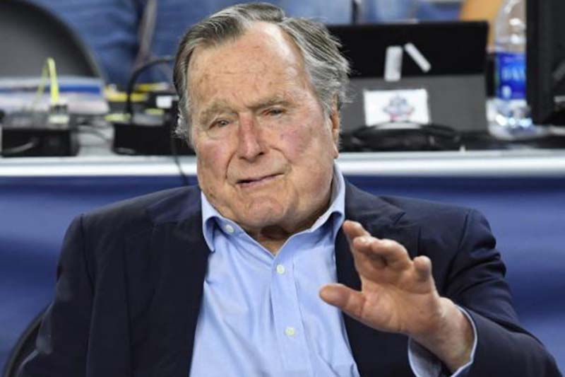 United States former President George HW Bush attends the 2016 NCAA Men's Division I Championship semi-final game between the Oklahoma Sooners and Villanova Wildcats at NRG Stadium, on April 2, 2016. Photo: USA TODAY Sports via Reuters