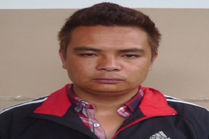 Tika Bahadur Thapa Magar aka Sagar (29), a permanent resident of Dorambha-8 of Ramechhap district, is arrested for his alleged involvement in over a dozen robbery and theft cases, from Dakshin Dhoka of Kathmandu, on Wednesday, January 11, 2017. Photo: MCD