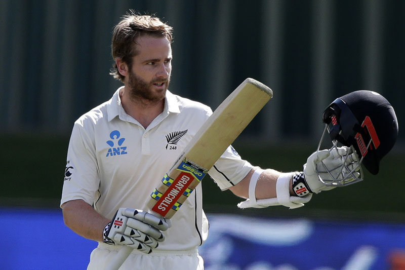 New Zealand's Kane Williamson waves to the crowd after scoring a century against South Africa during the first cricket test at University Oval, Dunedin, New Zealand, Friday, March 10, 2017. Photo: AP