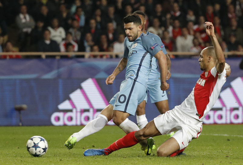 Manchester City's Sergio Aguero shoots at goal. Photo: Reuters