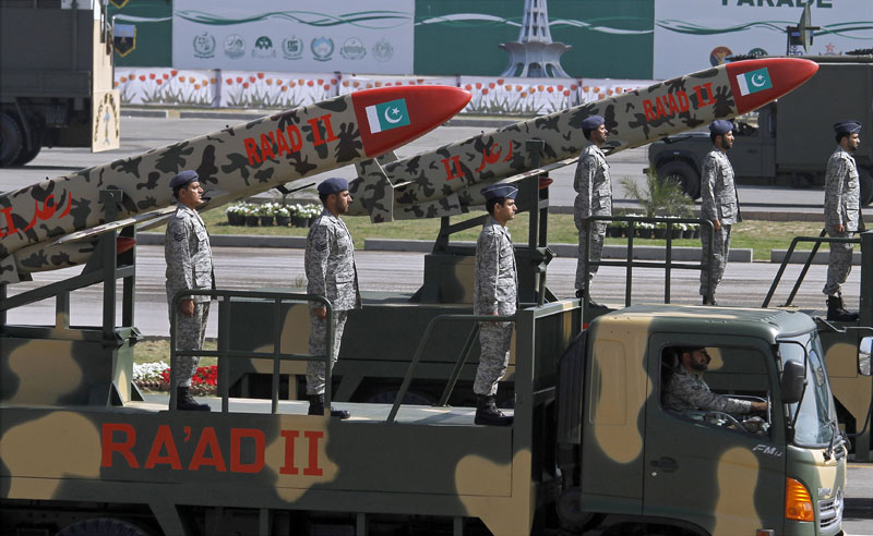 Pakistani-made  Ra'ad II missiles Ra'ad are on display during a military parade to mark Pakistan's Republic Day, in Islamabad, Pakistan, Thursday, March 23, 2017. Photo: AP
