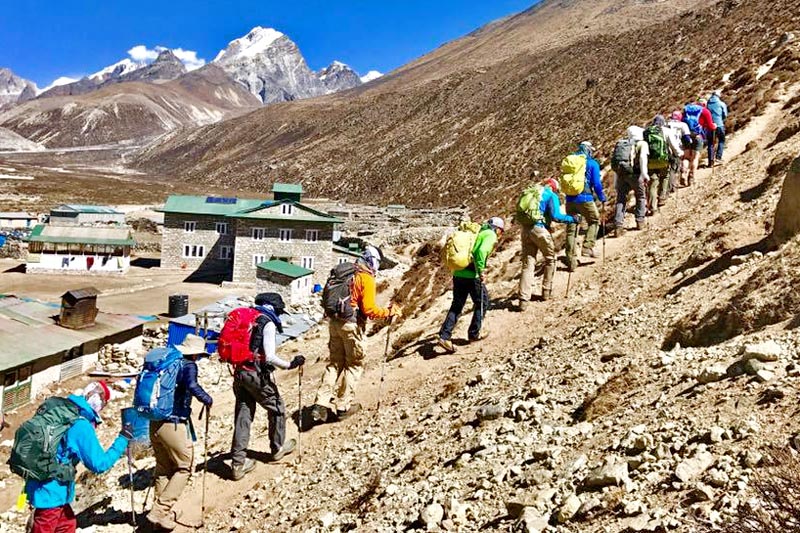 Foreign climbers ascend towards the Everest Base Camp in Khumbu region in April 2017. Courtesy: Lakpa Rita Sherpa/File