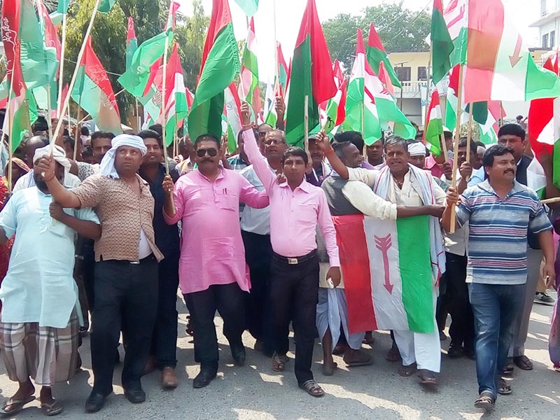 Protesting leaders and activists of the United Democratic Madhesi Front demand for constitution amendment, in Gaur, Rautahat, on Thursday, April 13, 2017. Photo: THT