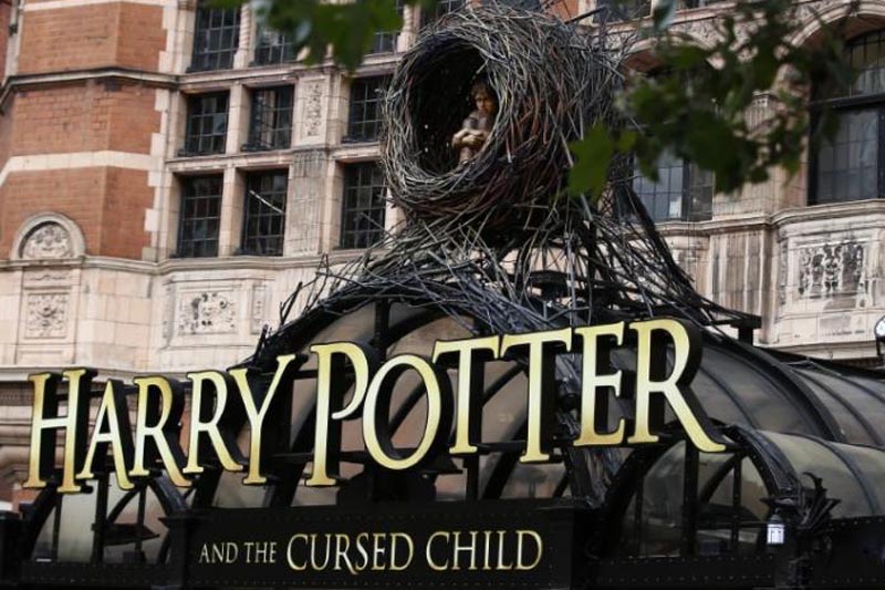 A display hangs outside The Palace Theatre where the Harry Potter and The Cursed Child play is being staged, in London, Britain, on July 29, 2016. Photo: Reuters