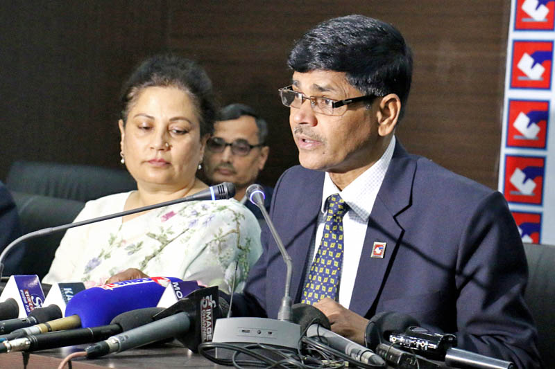 Chief Election Commissioner Dr. Ayodhee Prasad Yadav (right) speaks to media, as election commissioner Ila Sharma looks on, in Kathmandu, on Monday, May 1, 2017. Photo: RSS