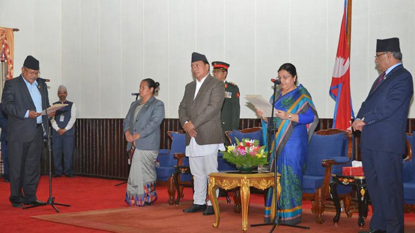   President Bidya Devi Bhandari administers the oath of office and secrecy to Deputy Prime Minister Bijaya Kumar Gachhadar. Photo: PM's Secretariat
