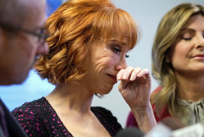 Comedian Kathy Griffin (centre) cries during a news conference in Woodland Hills, Los Angeles, California, US, June 2, 2017. Photo: Reuters