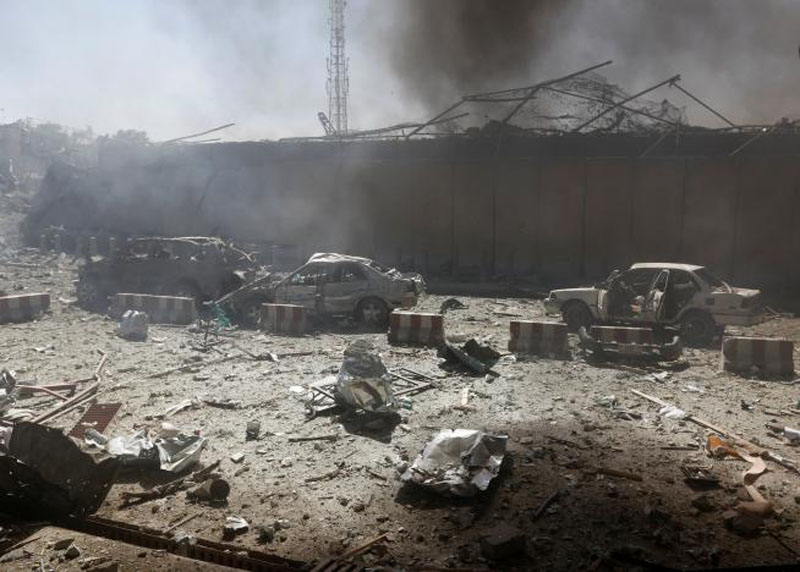 Damaged cars are seen after a blast at the site of the incident in Kabul, Afghanistan, on May 31, 2017. Photo: Reuters