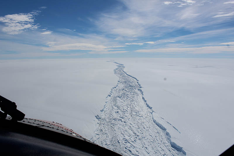 This is a Feb. 2017 image of the Larsen C ice shelf in Antarctica made available by the Antarctic Survey on Wednesday July 12, 2017. Photo: AP