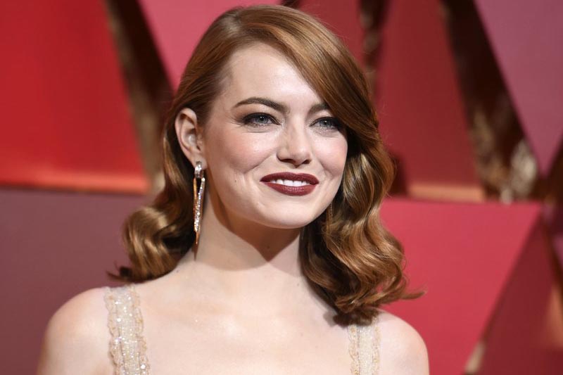 Actress Emma Stone arrives at the Oscars in Los Angeles, on February 26, 2017.
