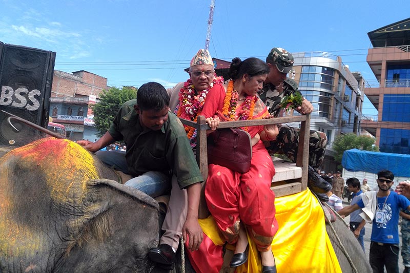 Chief Justice Gopal Prasad Parajuli taking a round of Kawasoti Bazaar on an elephant, in Nawalparasi, on Friday, August 25, 2017. Photo: THT