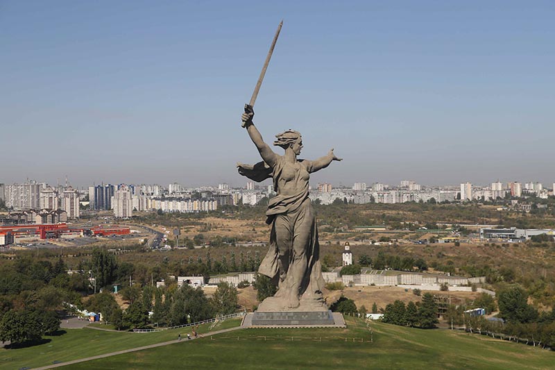 A general view shows the statue Motherland Calls, a World War Two memorial located on the top of Mamayev Kurgan hill in Volgograd, the host city for the 2018 FIFA World Cup, Russia, on August 22, 2017. Photo: Reuters