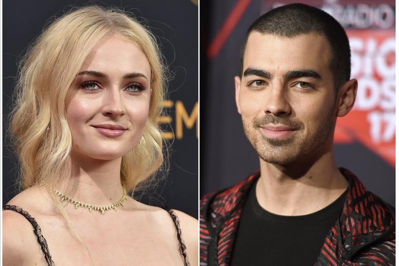 This combination photo shows Sophie Turner at the 68th Primetime Emmy Awards in Los Angeles on September 18, 2016 (left), and musician Joe Jonas at the iHeartRadio Music Awards in Inglewood, California, on March 5, 2017. Photo: AP