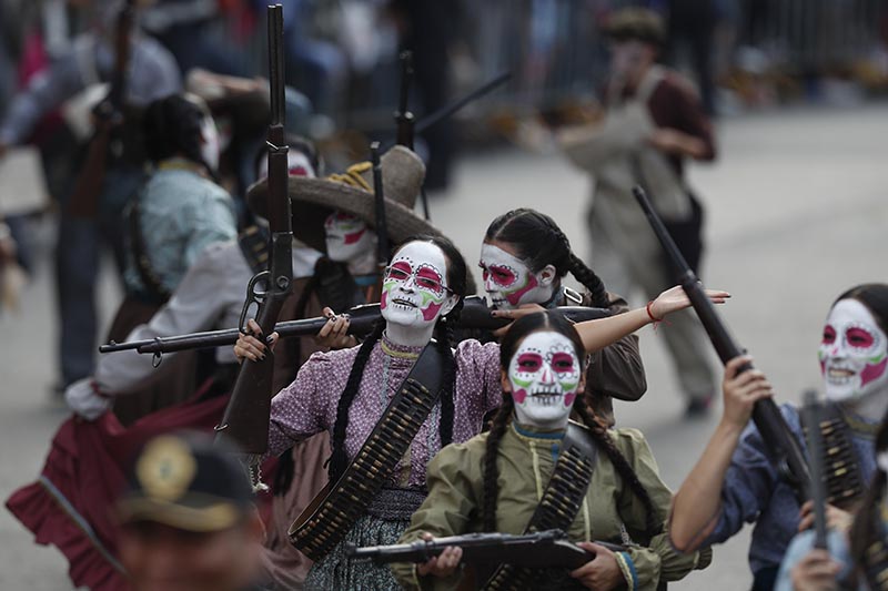 Performers participate in the Day of the Dead parade on Mexico City's main Reforma Avenue, on Saturday, October 28, 2017. Photo: AP