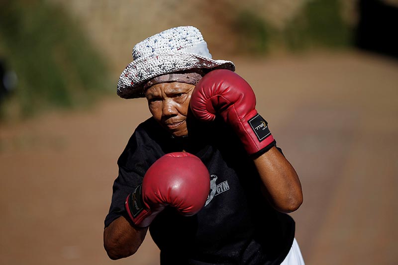 Gladys Ngwenya, 77 years old, takes part in boxing lessons in an attempt to battle old age with exercise at Cosmo city outside Johannesburg, South Africa, on October 12 2017. Photo: Reuters