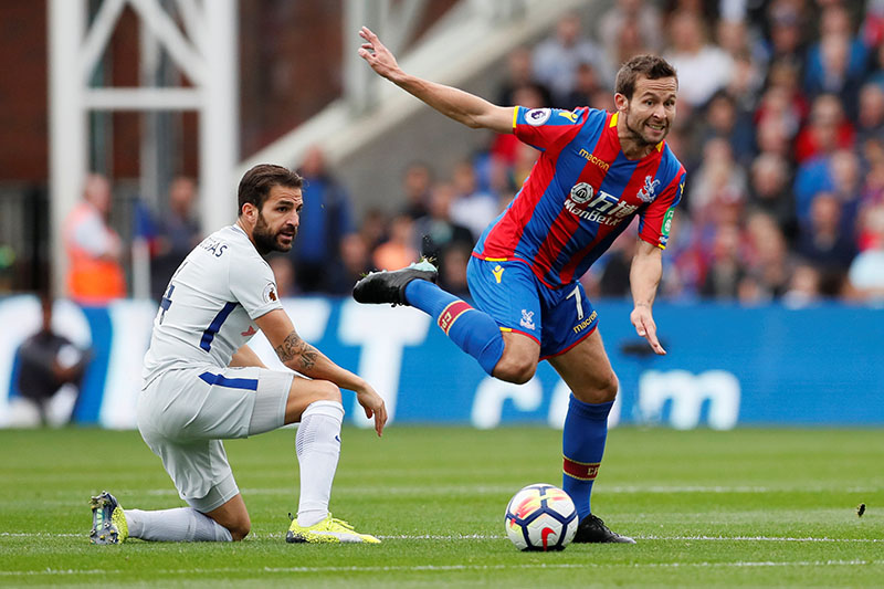 Crystal Palace's Yohan Cabaye in action with Chelsea's Cesc Fabregas. Photo: Reuters