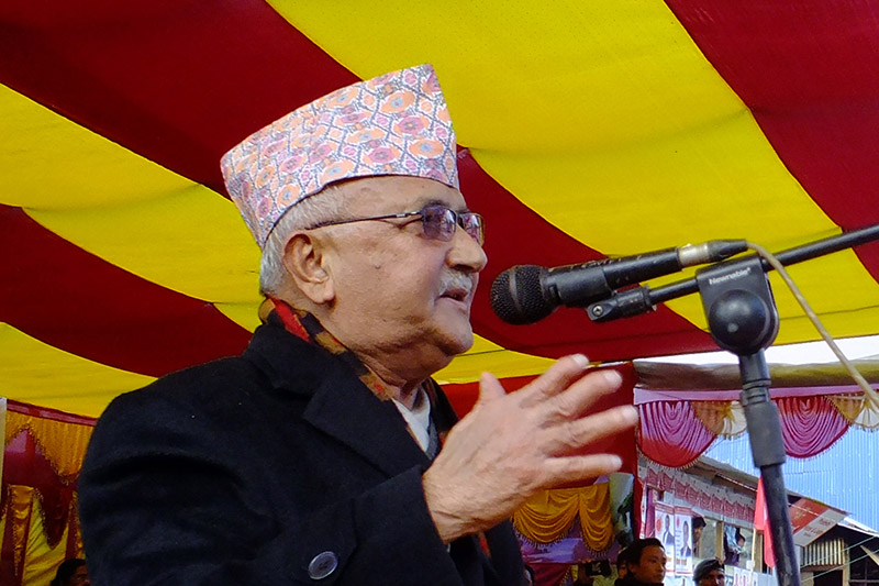 UML Chairman KP Sharma Oli addressing an election campaign in Taplejung, on Sunday, November 05, 2017. Photo: RSS