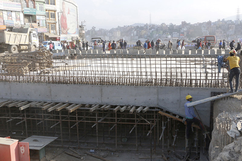 Workers constructing underpass at Kalanki, in Kathmandu, on Thursday, November 30, 2017. Photo: RSS