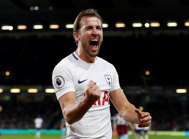 Tottenham's Harry Kane celebrates scoring their third goal to complete his hat-trick during the Premier League match between  Burnley and Tottenham Hotspurs, at Turf Moor, in Burnley, Britain, on December 23, 2017. Photo: Reuters