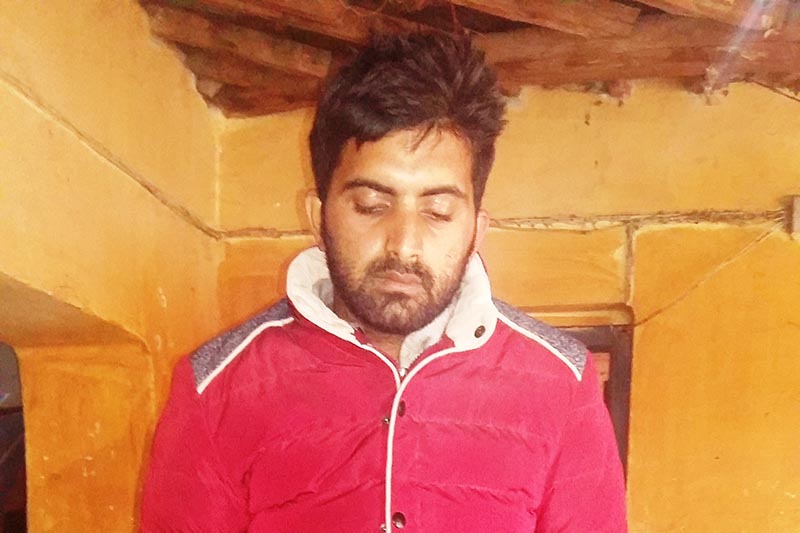 This image shows Nitesh Singh (32) of Manarakati in Mahottari district, along with contraband pharmaceutical drugs, in Gaur Municipality-3 of Rautahat district on Tuesday, December 26, 2017. Photo: Prabhat Kumar Jha/THT