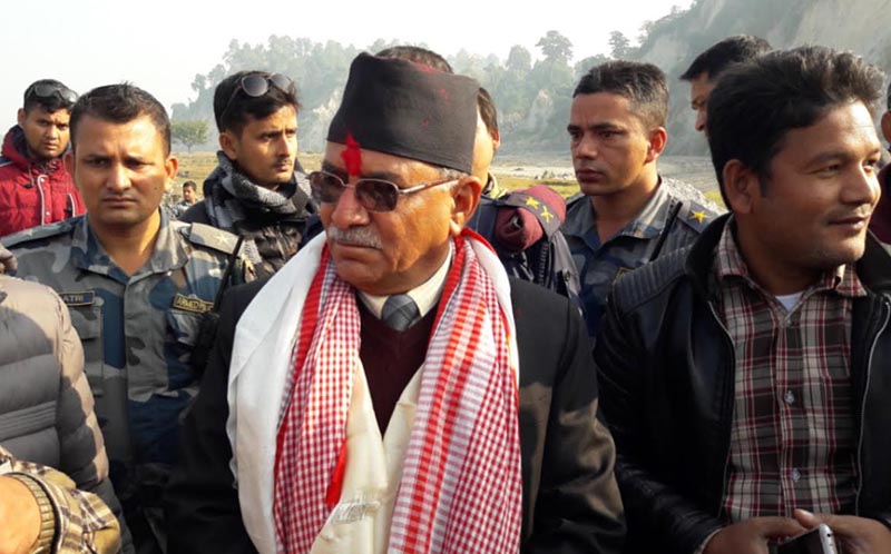 CPN-MC Chairperson Pushpa Kamal Dahal in Thori for inspection of the Nepal-India border, in Parsa, on Monday, December 25, 2017. Photo: THT