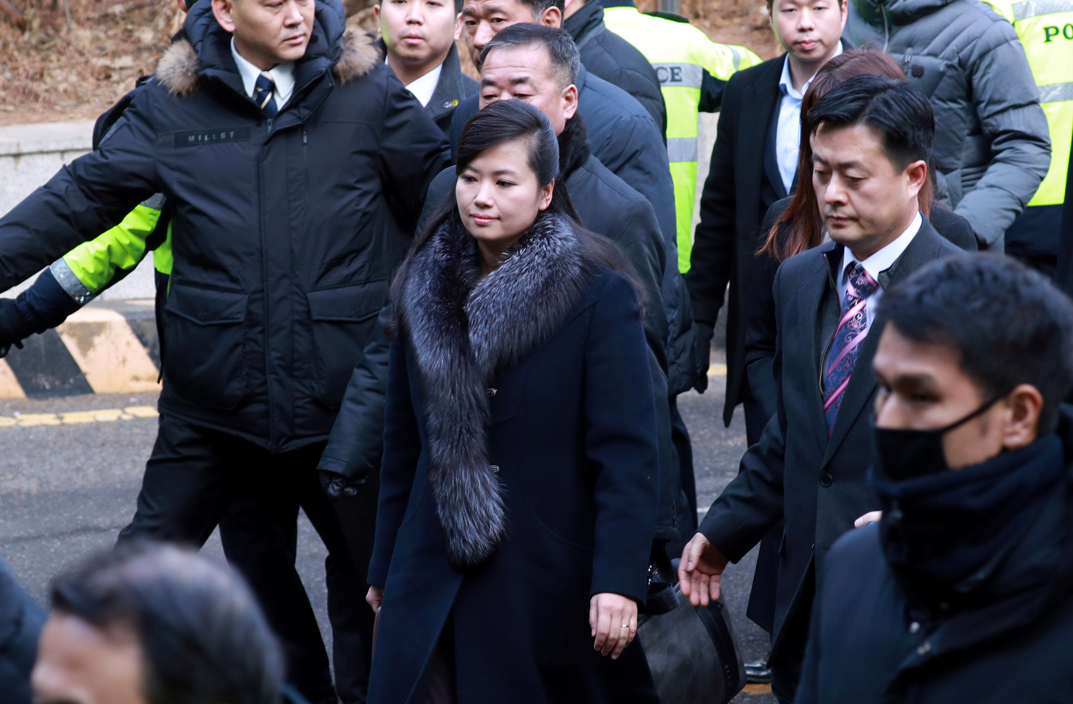 Hyon Song Wol, head of North Korea's Samjiyon Orchestra, arrives at a railway station in Seoul, South Korea, January 21, 2017.   Shin Joon-hee/Yonhap via REUTERS   ATTENTION EDITORS - THIS IMAGE HAS BEEN SUPPLIED BY A THIRD PARTY. SOUTH KOREA OUT. NO RESALES. NO ARCHIVE.