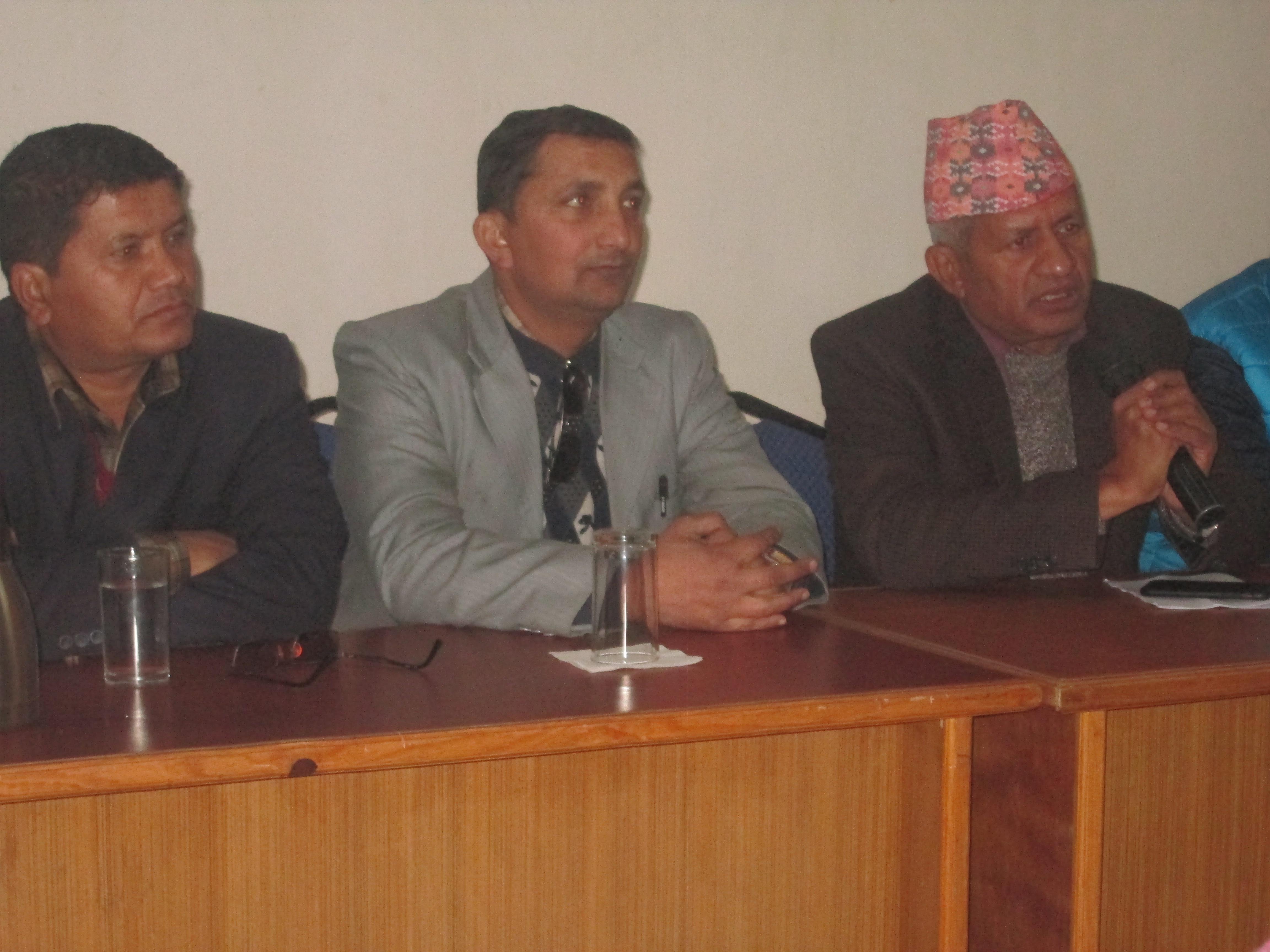 CPN-UML Secretary Pradip Gyawali (right) among others left alliance leaders attend news conference organised by Press Chautari and Press Centre Nepal Kaski chapters in Pokhara, on Saturday, Hanuary 6, 2018. Photo: Rishi Ram Baral/ THT