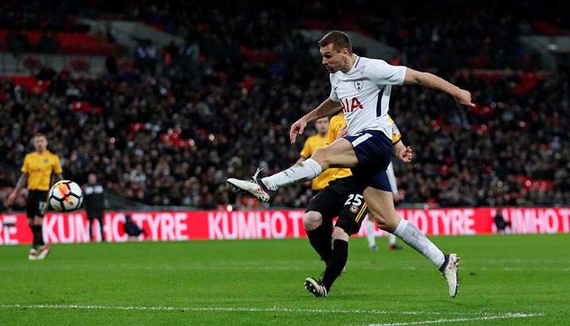 Tottenhamu2019s Fernando Llorente shoots wide during FA Cup match between Tottenham Hotspur and Newport County, at Wembley Stadium, in London, Britain, on February 7, 2017. Photo: Action Images via Reuters