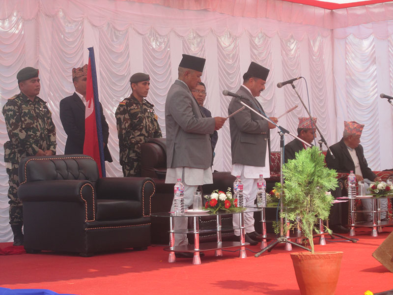 Chief Minister of Province 4, Prithvi Subba Gurung, being administered the oath of office and secrecy by Governor Babu Ram Kunwar in Pokhara, on Friday, February 16, 2018. Photo: Rishi Ram Baral
